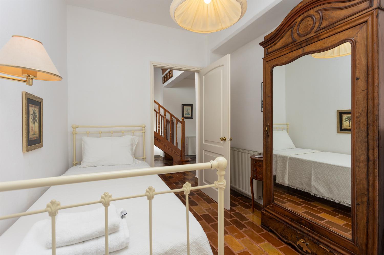 Anastasia Villa *